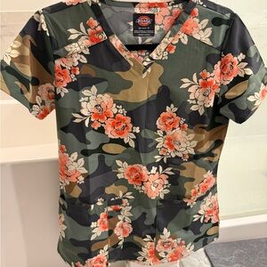 Dickies Camouflage Floral V-Neck Scrub Top - Green & Coral